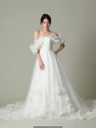 新作ウェディングドレス入荷!
