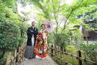 のどかな日本庭園でロケ☆