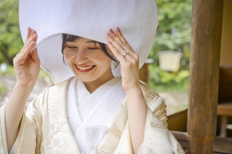 最高の瞬間を彩る「あなただけの魔法」Asectのヘアメイク