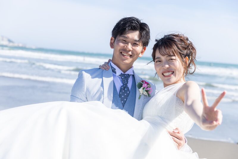 写真が苦手でも大丈夫!前撮りで「自然な笑顔」を引き出すプロのワザ