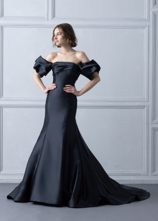 当店自慢のドレスやタキシードをご紹介！