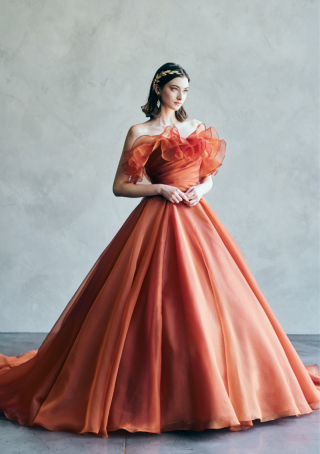 最高の一着で、あなただけの物語を紡ぐ。Asectのウェディングドレスコレクション