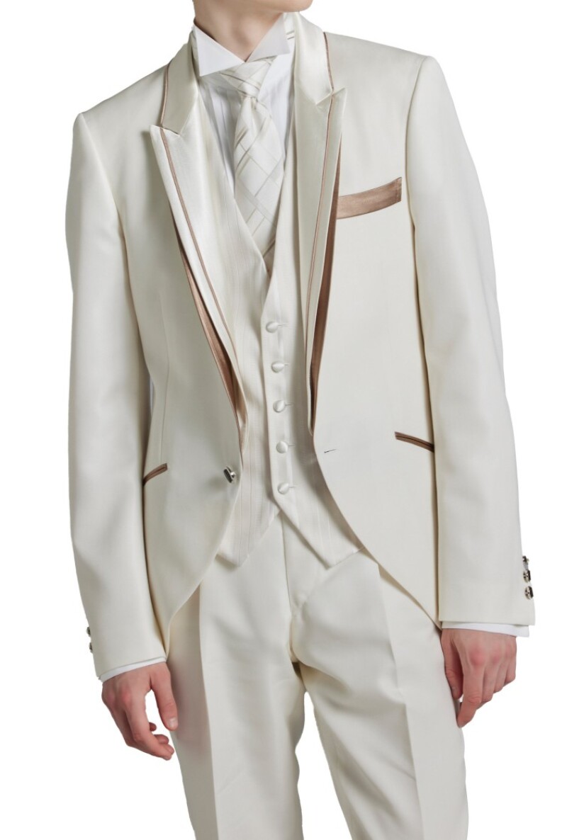 Asect（エーセクト）はタキシードも豊富にご用意しております！！