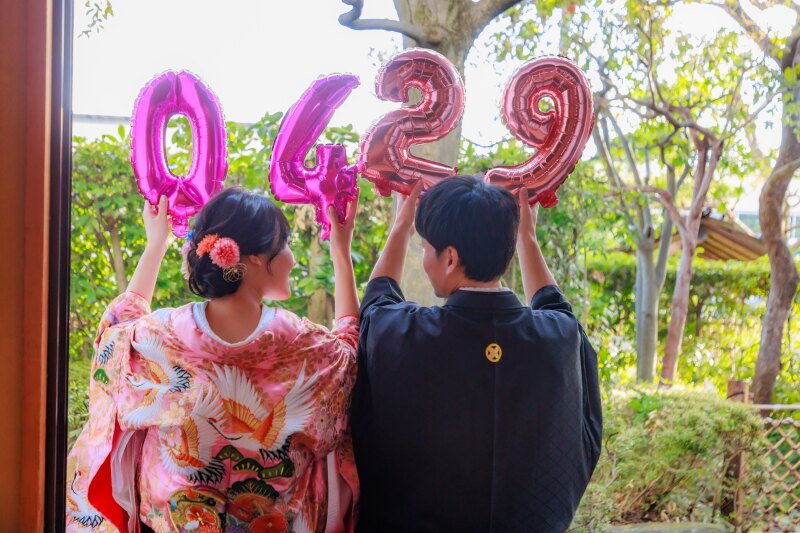 和装撮影がもっと華やかに！人気の持込小物10選で二人らしい一枚を