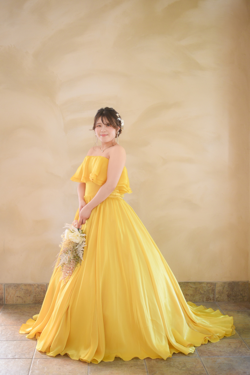 秋に着たくなる！カラードレスをご紹介&hellip;♡