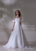 10月入荷の新作ドレスのご案尚！