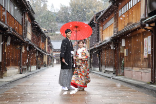 昨年の今日は季節外れの雪でした。