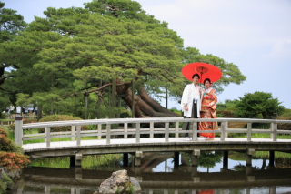 北陸の地元の方は、今、金沢でのロケーション撮影はお薦めです。兼六園6月1日開園！