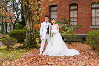 金沢で洋装の紅葉ロケーション撮影も現在注文件数上昇中!