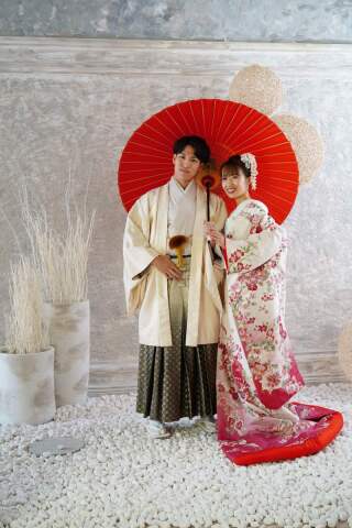 【クレール】2024年もあと少し!帰省にウエディングフォト持ち帰りませんか?