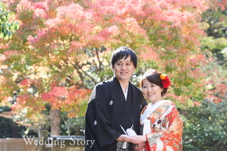 色づき初めの庭園で!