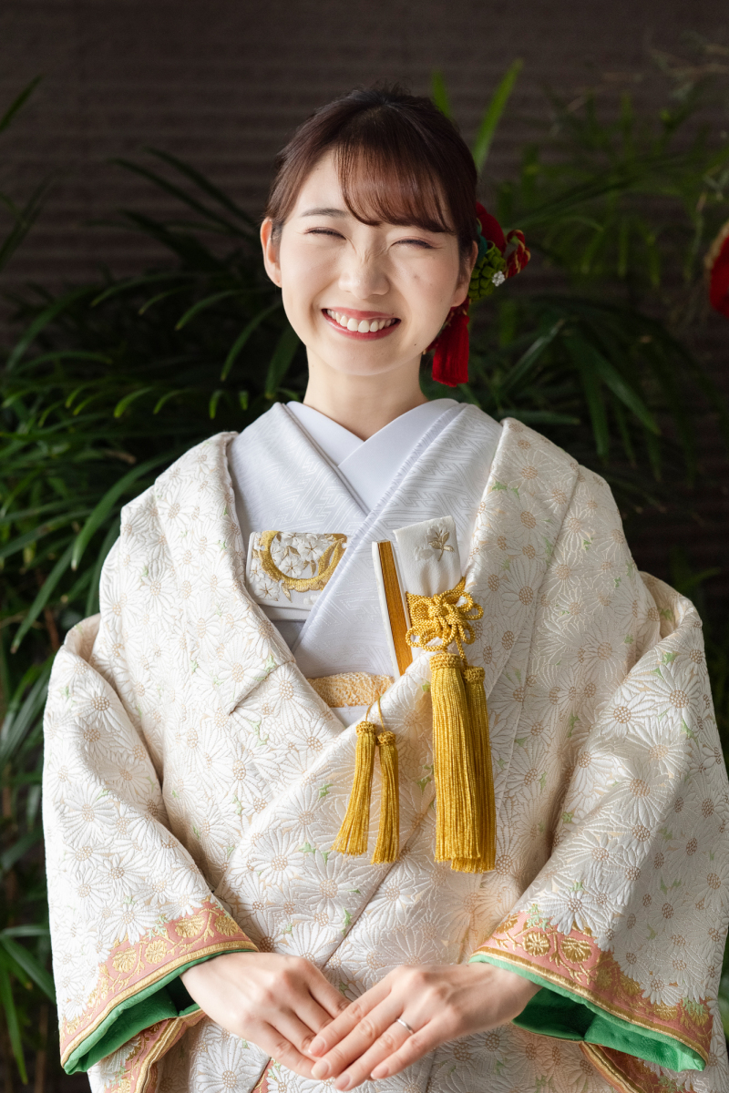 刺繍の筥迫と懐剣