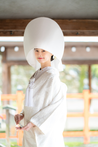 白無垢と綿帽子