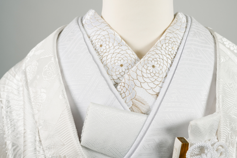 刺繍衿 万寿菊のご紹介