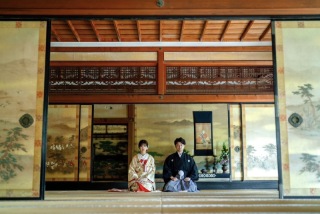 寺院で正座シーンを撮ろう！