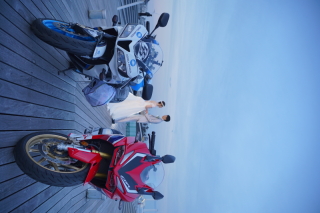 バイクと一緒に