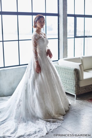 新作ウェディングドレス　Elena