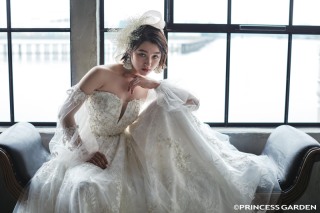 新作ウェディングドレス　Daphne