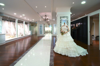 衣装試着フロアのご紹介♪