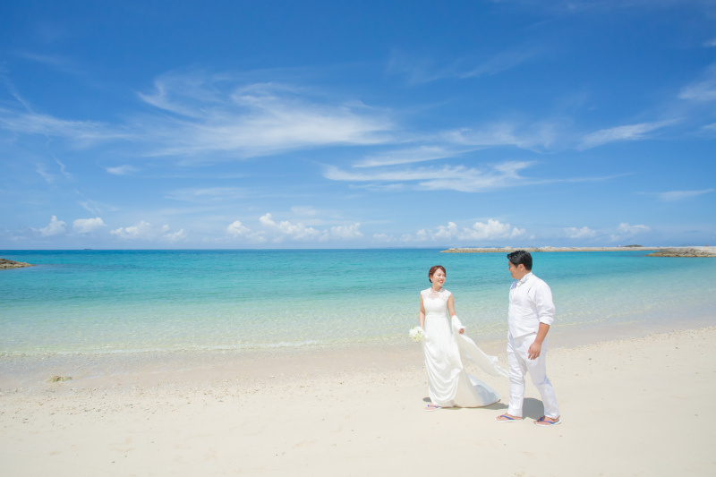【夏のPhotoWedding♪】8月10時半撮影 チャペル&ビーチプラン☆