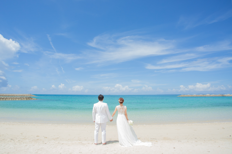 【夏のPhotoWedding♪】8月10時半撮影 チャペル&ビーチプラン☆