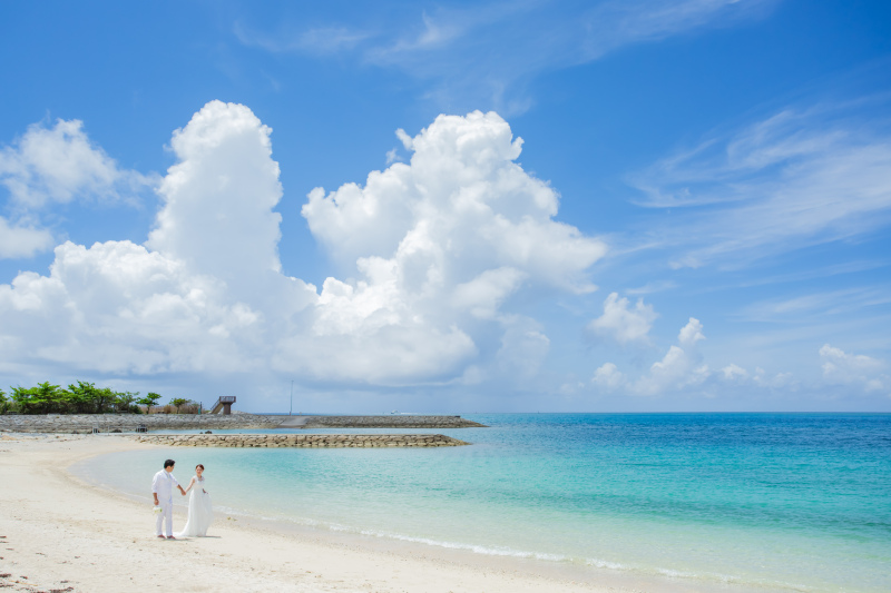 【夏のPhotoWedding♪】8月10時半撮影 チャペル&ビーチプラン☆