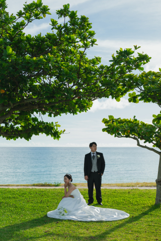青い海に映える「芝生の緑」。バリエーション豊かな撮影が叶うサザンビーチの魅力