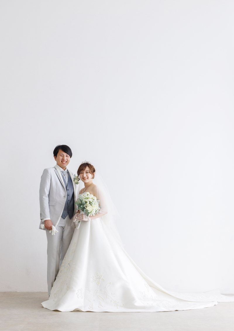 【ドレス選び】迷ったらまずはこれ。誰からも愛される王道「Aライン」