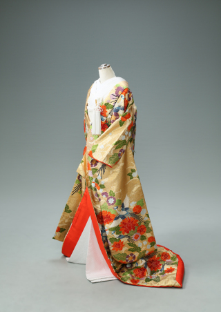 和装（打掛）をご紹介♪