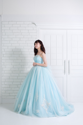 ご要望多数につき衣装を増やしました!