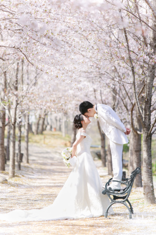 秋に挙式をされる皆様!!前撮り日程はお決まりですか?!