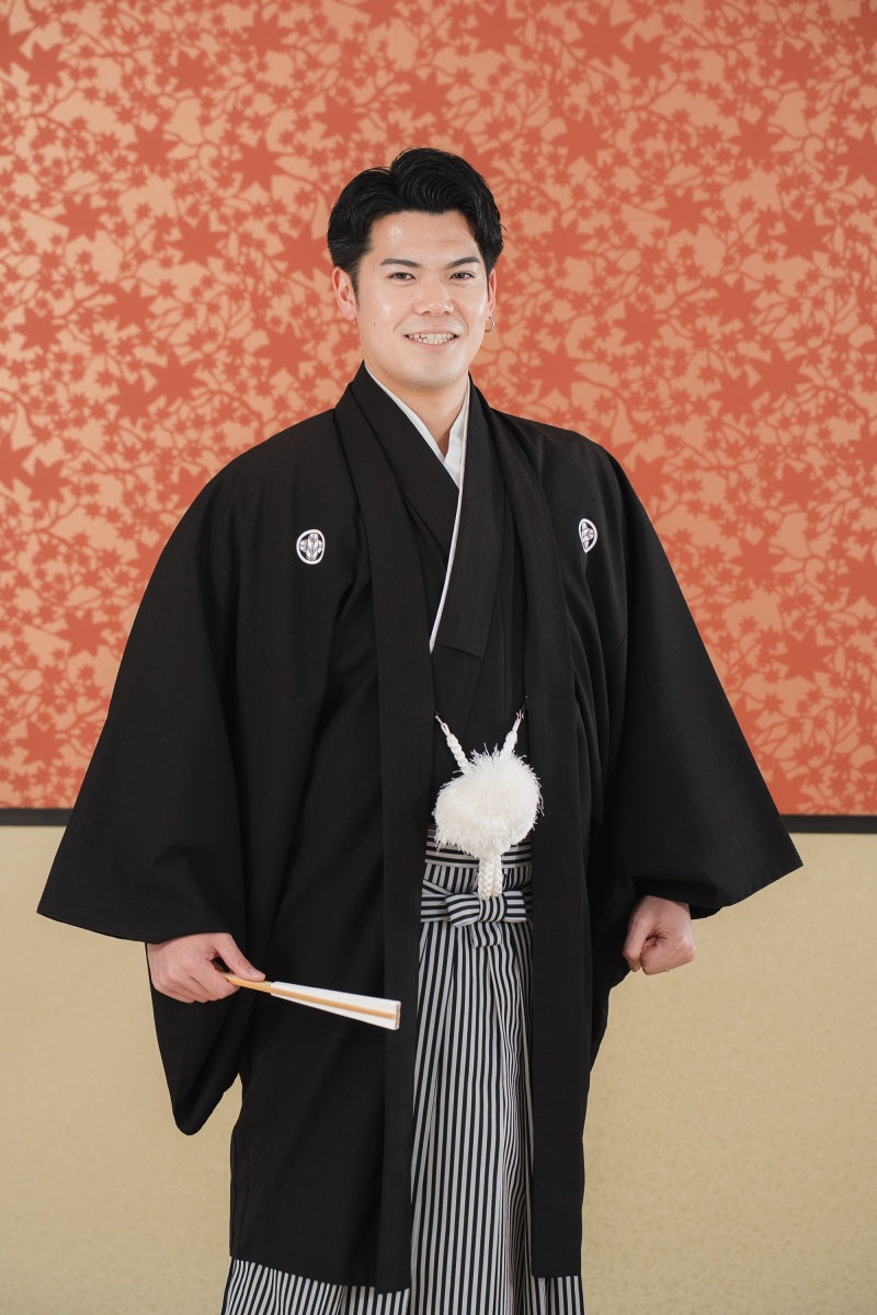 ご新郎様のソロショット紹介