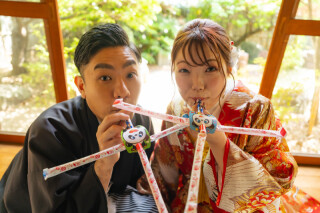 小物の持込でお2人らしいご撮影を♪