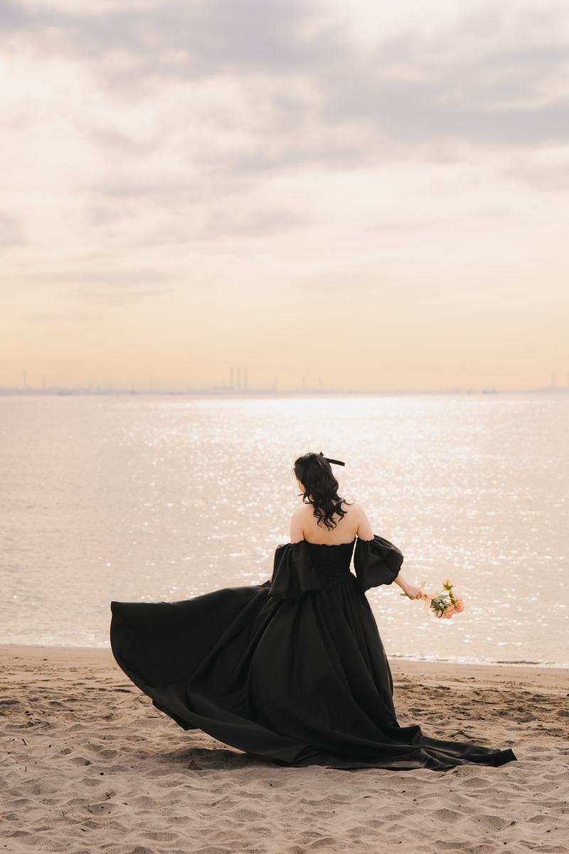 当店で人気な黒ドレス！