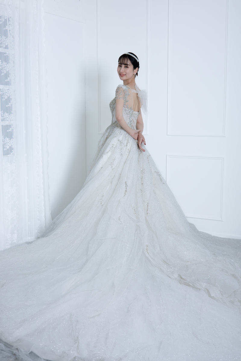 ウェディングドレス紹介