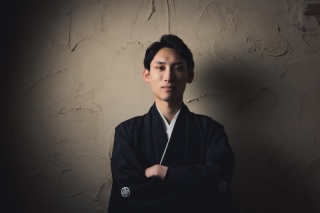 ご新郎様のソロショット紹介