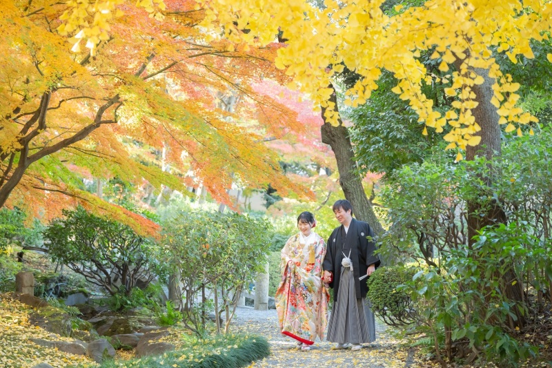 【11月下旬~12月上旬は紅葉シーズン!】旧安田庭園の紅葉フォトをご紹介♪