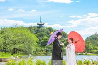 紅葉時期に和装前撮りをご検討の方、夏の和洋プランを検討するのもアリですよ!!