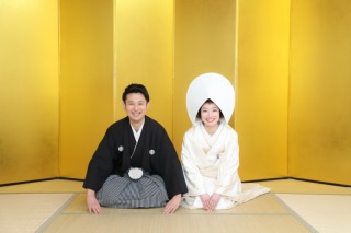 日本の花嫁の伝統的スタイルかつら高島田&綿帽子・角隠しが最注目されています♡