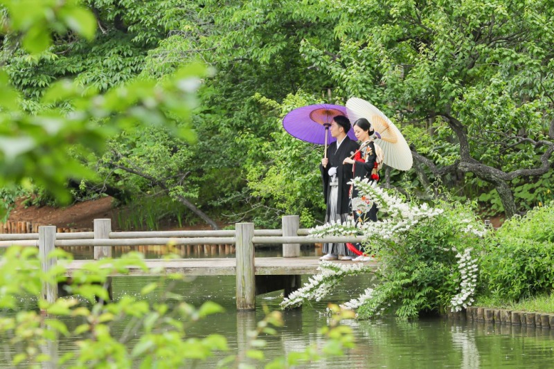  三渓園が和装前撮りとして注目されるのは『日本庭園』+重要文化財の建築物なんです
