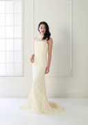 ウェディングドレスのご紹介♪