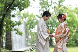  新緑の季節にむけて、和装での撮影はいかがでしょうか(^_^)？