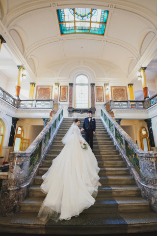 ロングトレーンドレスが映えるショット★