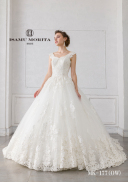 新作ウェディングドレス入荷☆