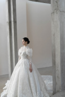 【ラフィリエ】新作ウェディングドレス入荷決定しました★