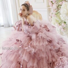 【KIYOKO HATA】のドレスで撮影しませんか☆