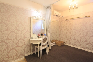 ウエディングのお支度を特別なお部屋で♬♬