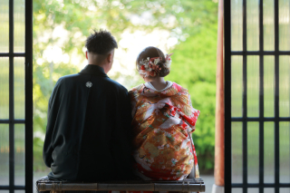 お二人の後ろ姿