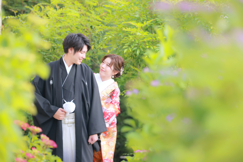 和装も華やかで素敵です♪