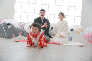 お子様と一緒に和装を着て撮影♪